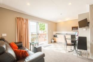 Manuka Crescent Motel - 4