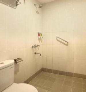 Amaris Hotel Serpong Tangerang - 8