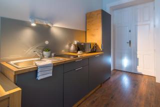 Oak Tree Old Town Apartments - 6