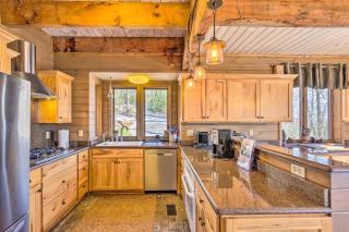 Luxe Blue Ridge Mountain Retreat with Sauna and Creek! - Maggie Valley - 3