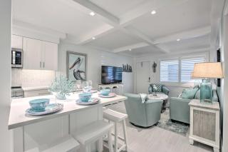 Coastal Downtown Naples Condo - Walk to the Beach! - Naples - 7