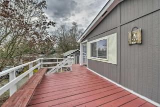 Cute Cottage with Deck Walk 115 Ft to Brewery and Cafe - Poulsbo - 9