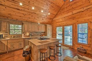 Blue Ridge Mtns Creekside Cabin with Hot Tub and Pier! - Blue Ridge - 6
