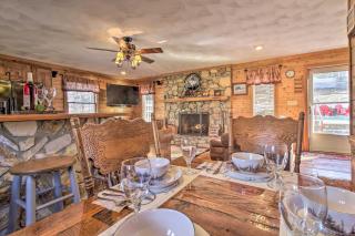 Carters Hideaway by Fairy Stone Pool and Hot Tub - Henry - 1