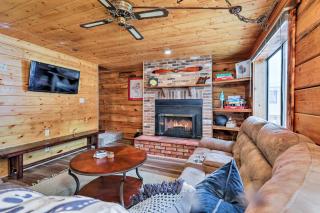 Furnished Deck Cabin in Coconino National Forest - Munds Park - 0