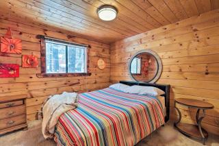 Furnished Deck Cabin in Coconino National Forest - Munds Park - 1