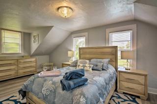 Lake Worth Home with Water Views - Walk to Beach! - 4