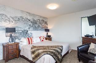 8 on Oregon Boutique Lodge - 6