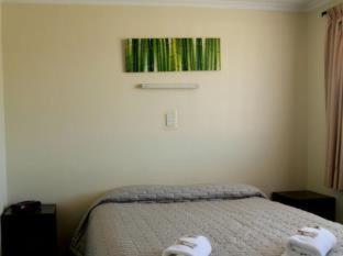 Ascot Motor Lodge - 2