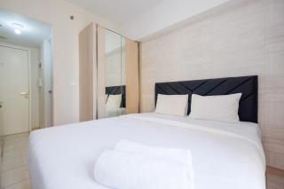 Deluxe Studio Apartment at Springlake Summarecon Bekasi By Travelio - Bekasi - 9