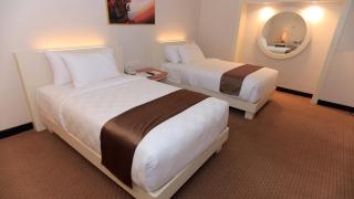 Beverly Hotel Batam - 1