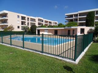 Appartement 3 pieces, refait a neuf, haut standing, piscine, mer a pieds - 9