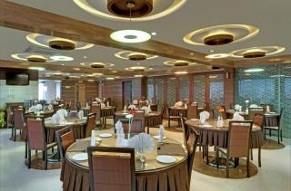 Pearl Hotel & Banquets Ahmedabad - Ahmedabad - 7