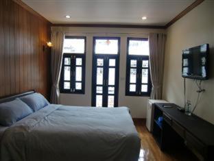 The Royal ThaTien Village - 4