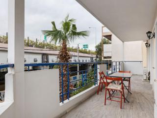 Homely Apartment in Piraeus with Balcony - Atenas - 5