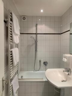 Hotel Mondial Comfort - Frankfurt City Centre - Frankfurt - 2