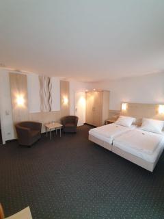 Hotel Mondial Comfort - Frankfurt City Centre - Frankfurt - 3