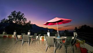 Mayur Hotel Bar And Restaurant - 9