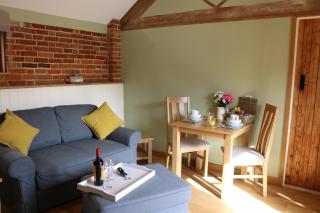 Blashford Manor Farmhouse - The Shetland Cottage - 4