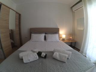 Chrysafenia & Leandros Downtown - Cavala - 9