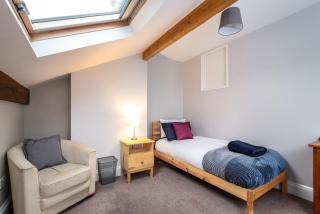 Bedzzz - Booklovers Dream - Preston - 2