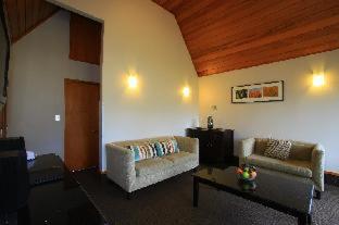 Distinction Te Anau Hotel & Villas - Te Anau - 1
