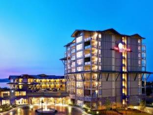 The Beach Club Resort — Bellstar Hotels & Resorts - Parksville - 2