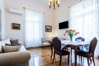 Neoclassical apartment with 3 bedrooms in Piraeus - Pireu - 1