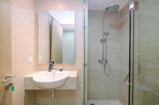 New Furnished 1BR Apartment at Gold Coast near PIK By Travelio - 6