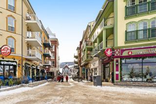 Condo 413 at North Creek Resort by Vacasa - 8