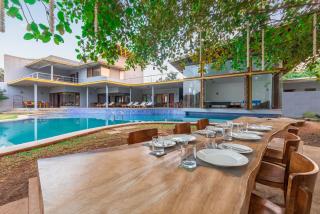 Jay House by StayVista - Leisure oasis with pool, snooker, table tennis & foosball fun - Alibaug - 8