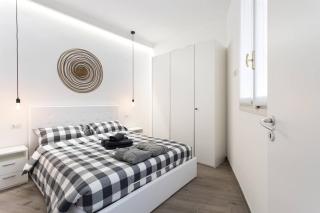 Modern and new flat in Duomo area - Milan - 1