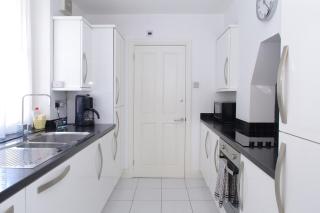 Stunning 1 bed apartment - London - 6