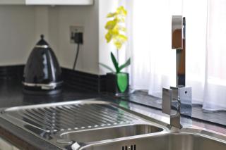Stunning 1 bed apartment - London - 3