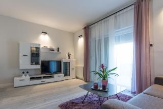 House Moonstone - 8