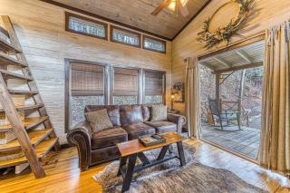 Smoky Mountain Tiny Home - 4