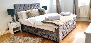 BridgeCity Apartment,London - Londra - 9