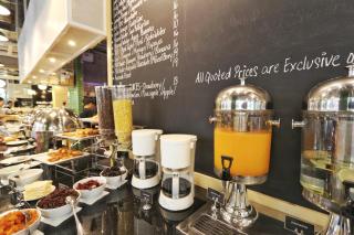 Travelodge Kuala Lumpur City Centre - 2