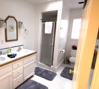 Otter's Pond Bed and Breakfast - 8