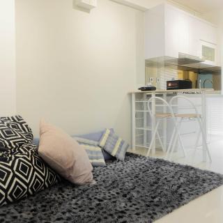 Stylish and Modern 2BR Bassura City Apartment By Travelio - 8