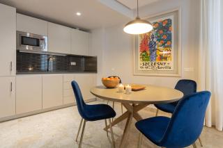 Alkazar Gardens Old Town 6 pax - Sevilla - 3