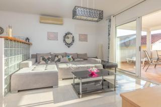 Apartment Luka - Podgora - 1