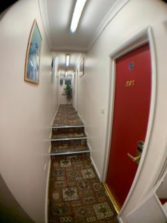 Barking Hotel - Barking - 8