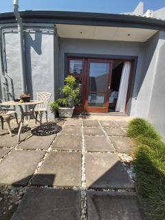 Riverview Guesthouse East London - 1