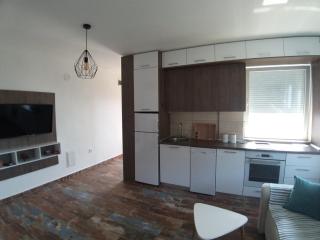 Apartman Dajoda 2 - Bijela - 9