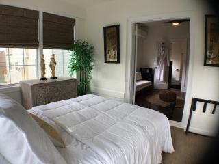Avenue O Bed and Breakfast - Galveston - 4