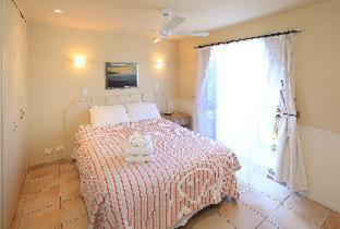 Onetangi Beach Apartments - 3