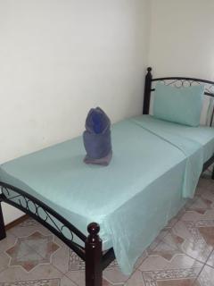 MaFlo Arms - Belize City - 1