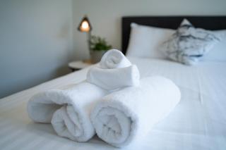 Youngtown Executive Apartments - 2BR included, Free Parking & Wifi, Sofa Bed & Cot fee applies - 1