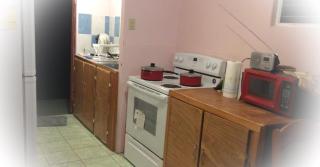 MaFlo Arms - Belize City - 3